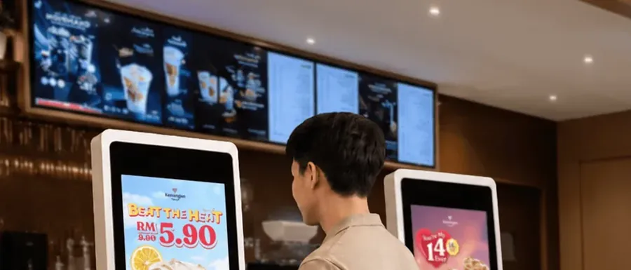 Kios pemesanan digital di gerai Kopi Kenangan